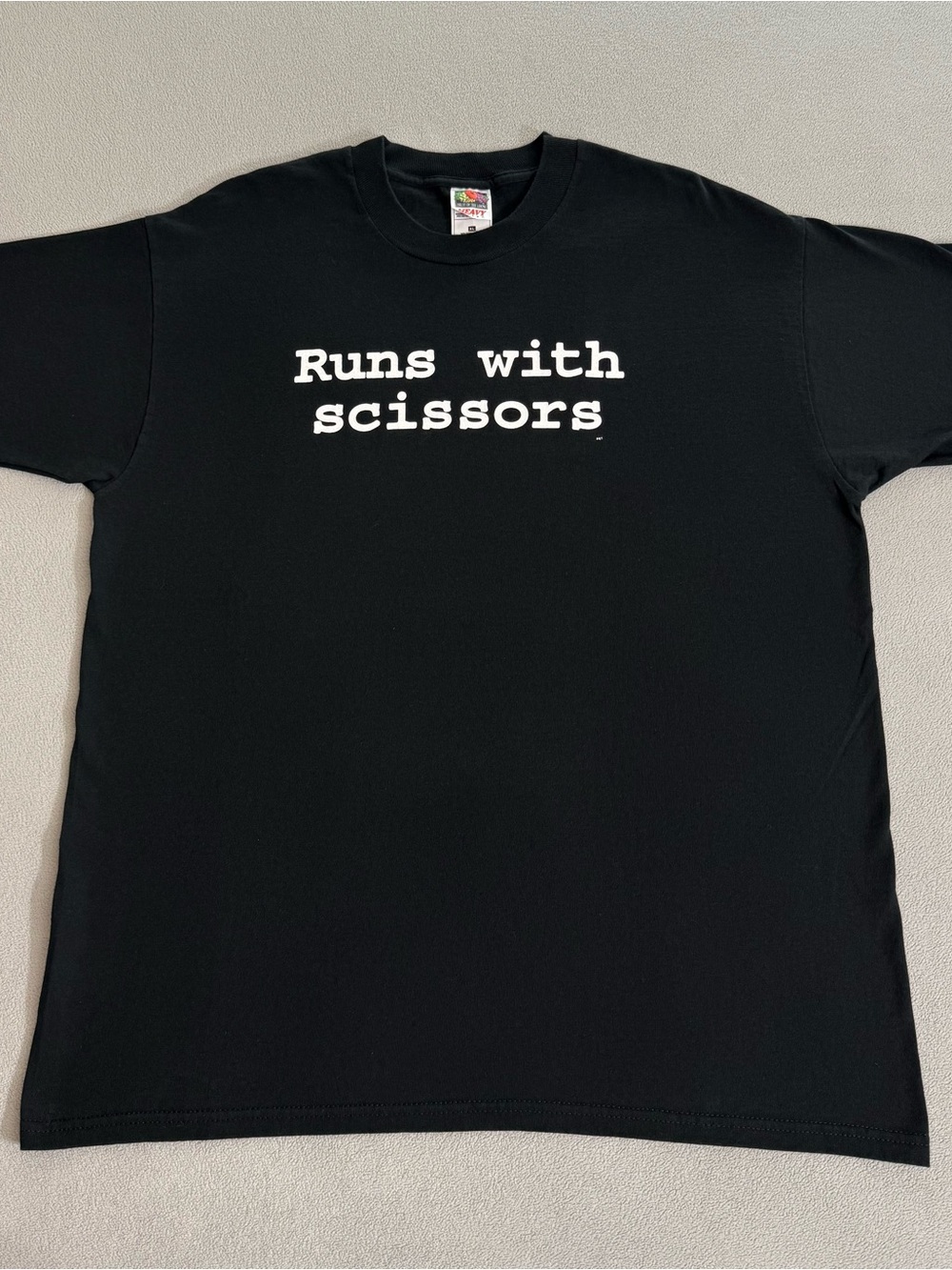 Vintage Y2K Runs with Scissors Humor Quote T-shirt Size XL Funny Goth Emo Punk